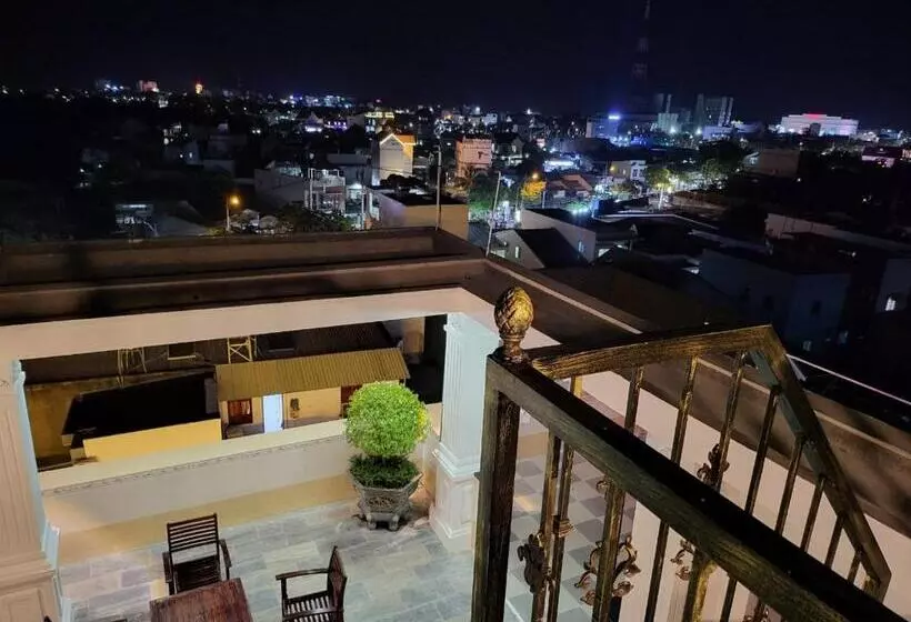 Ruby Hotel Vĩnh Long