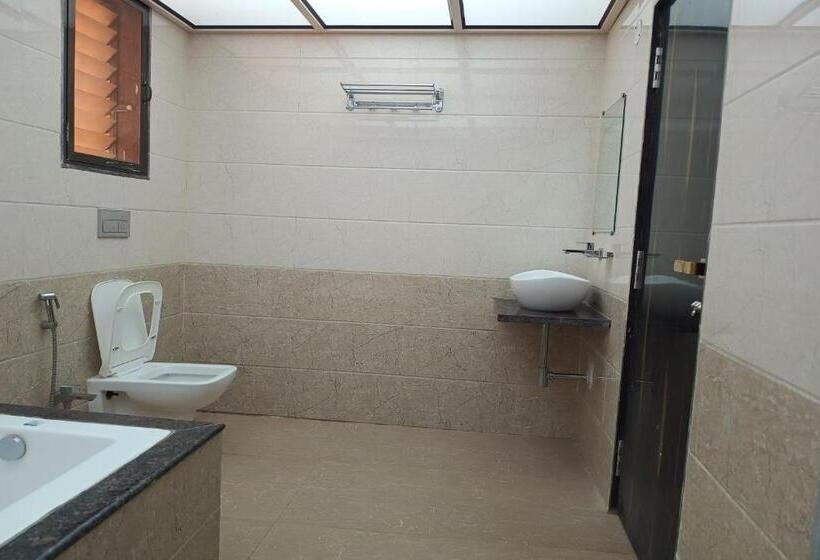 Hotel Apratim Lodging & Boarding