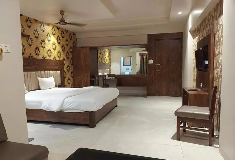 Hotelli Apratim Lodging & Boarding