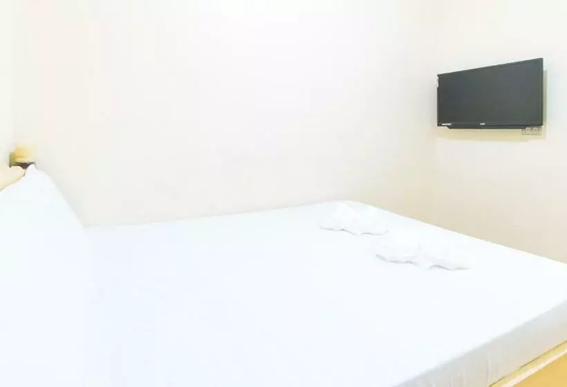 ホテル Maliwalo Inn Tarlac By Reddoorz
