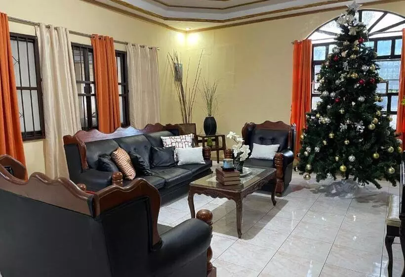 پانسیون Mt View Rock Getaways Home