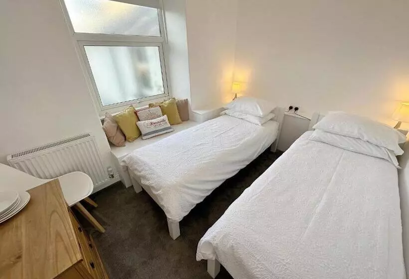 Majatalo Môr Heli Guest House Criccieth