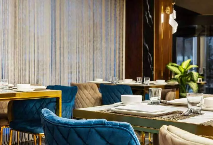 Trademark Collection By Wyndham Operla Airport Hotels