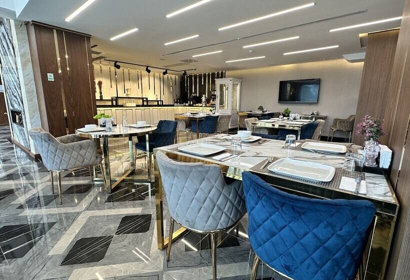 Trademark Collection By Wyndham Operla Airport Hotels