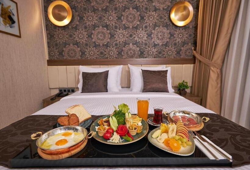 Trademark Collection By Wyndham Operla Airport Hotels