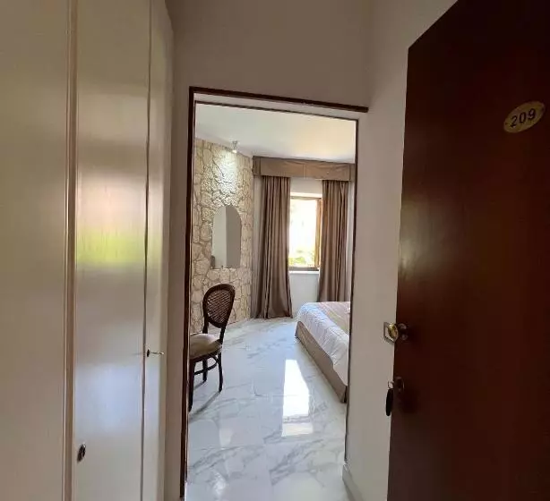 ホテル Villa Edelweiss