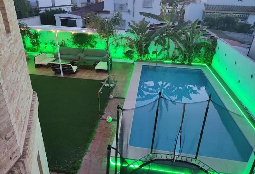 ペンション Apartamento Privado Con Piscina Y Jardin Compartidos