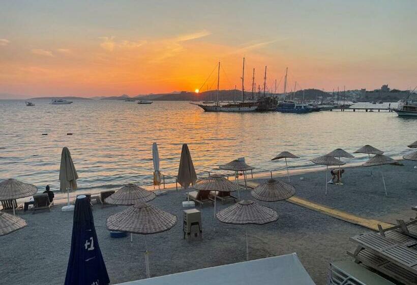 Queen Victoria Suit Apart Otel