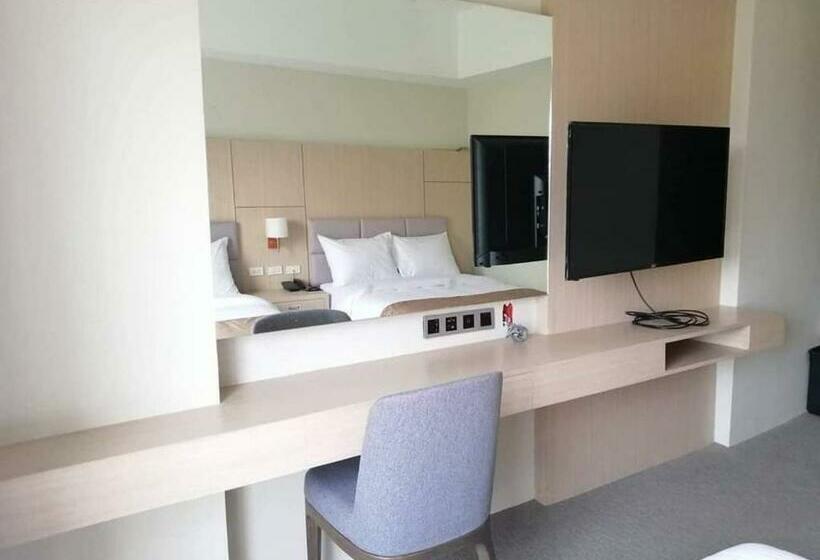 Sotogrande Neopolitan