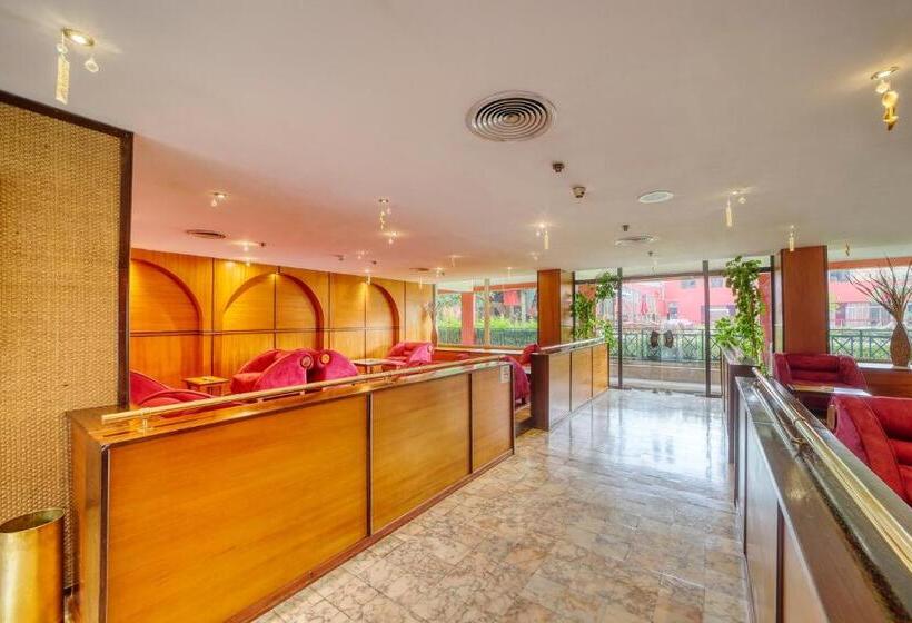 Отель Akwa Palace Douala