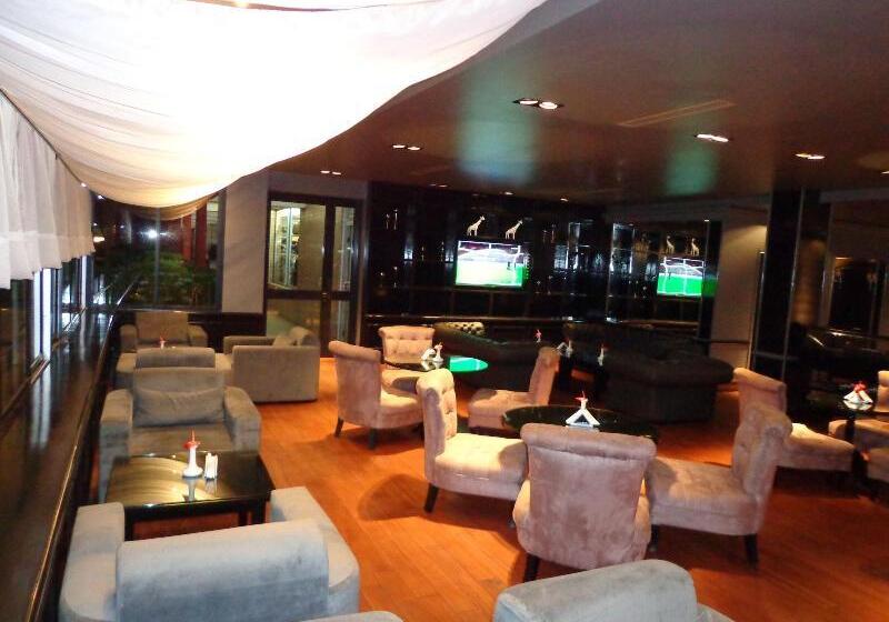 Отель Akwa Palace Douala