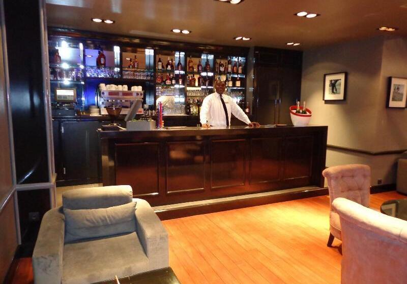 Отель Akwa Palace Douala