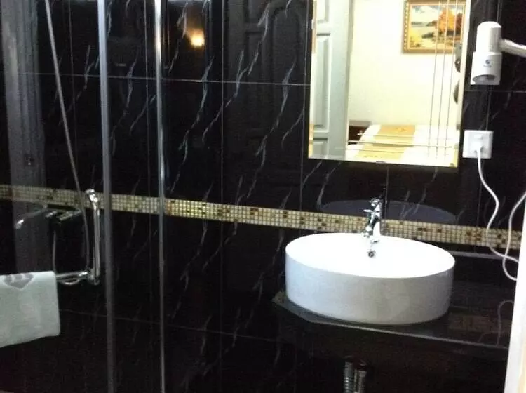 هتل Classic Hoang Long