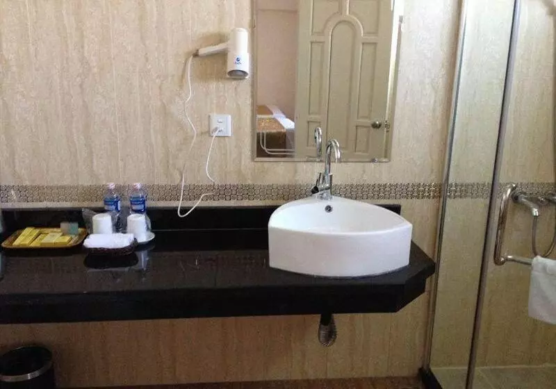 هتل Classic Hoang Long