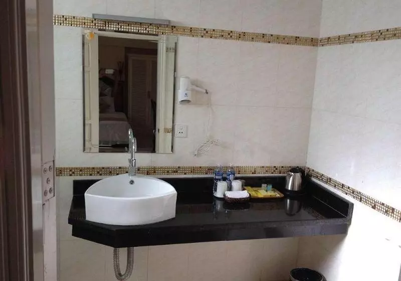 هتل Classic Hoang Long