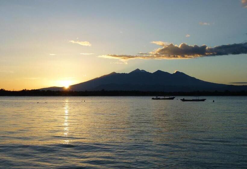 בית מלון כפרי Gili Palms Resort