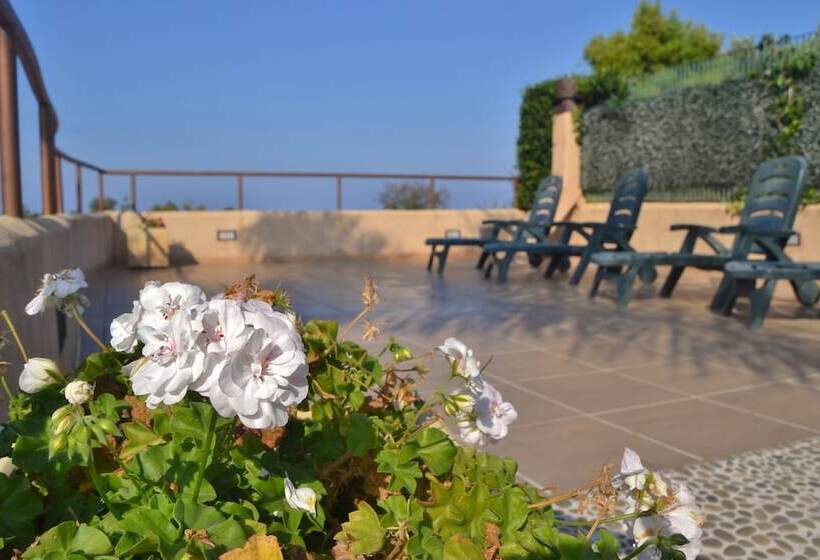 Hotel L' Arcobaleno Resort