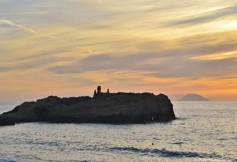 Отель L' Arcobaleno Resort