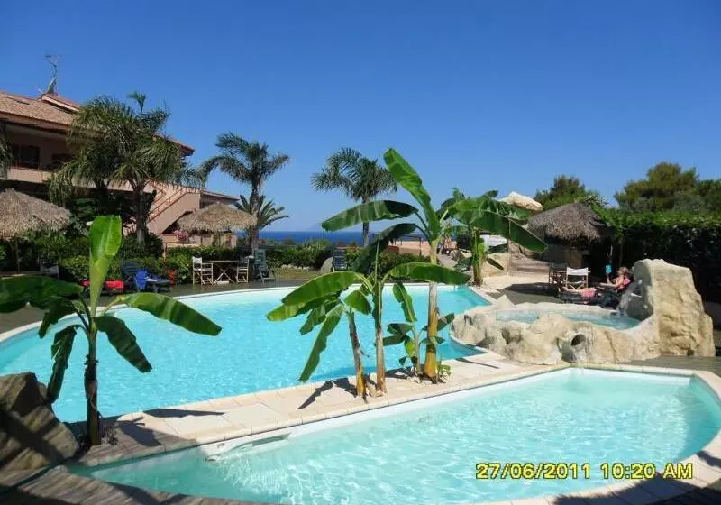 Отель L' Arcobaleno Resort