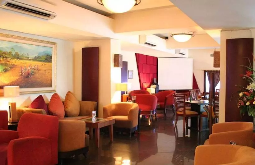 ホテル Pacific Balikpapan