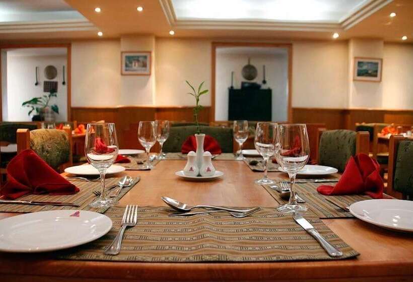 هتل Phuntsho Pelri