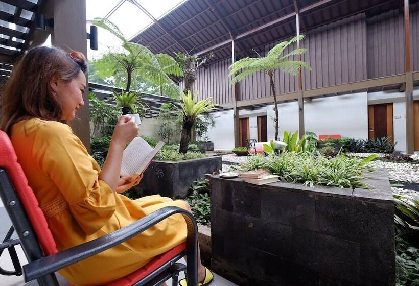 酒店 Taman Dayu Golf Club And Resort