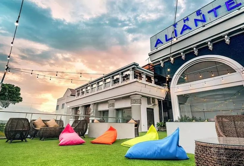 Hotell Aliante Malang