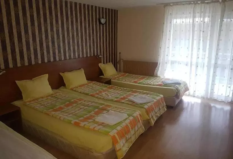 בית מלון כפרי Zora