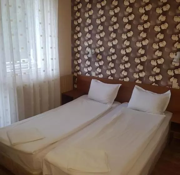 בית מלון כפרי Zora