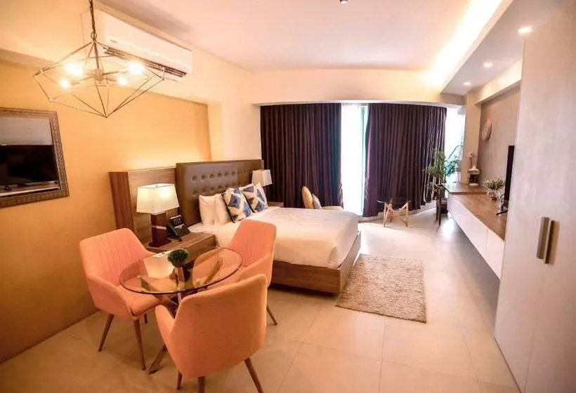Aeon Suites Staycation Managed By Aria