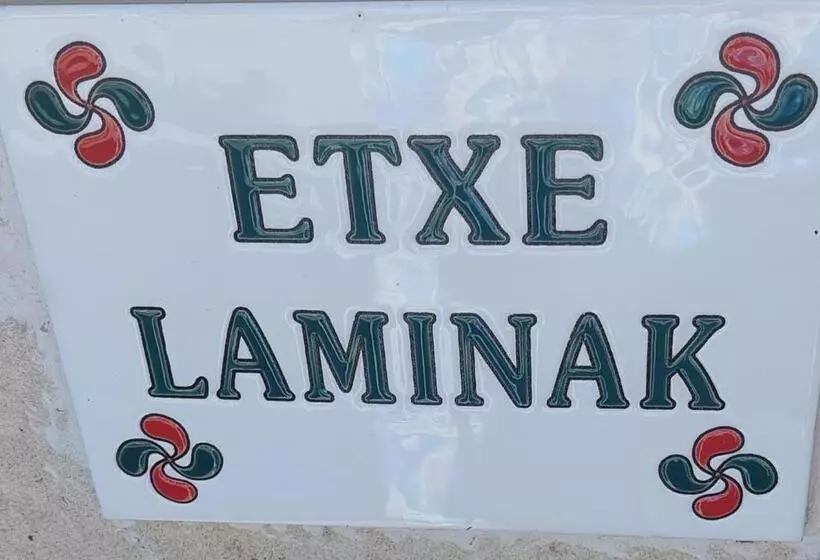 ベッドアンドブレックファースト Etxe Laminak