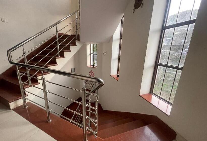 ホテル Raj Palace