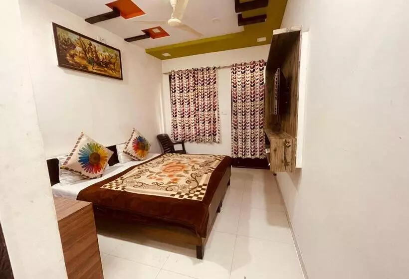 ホテル Raj Palace