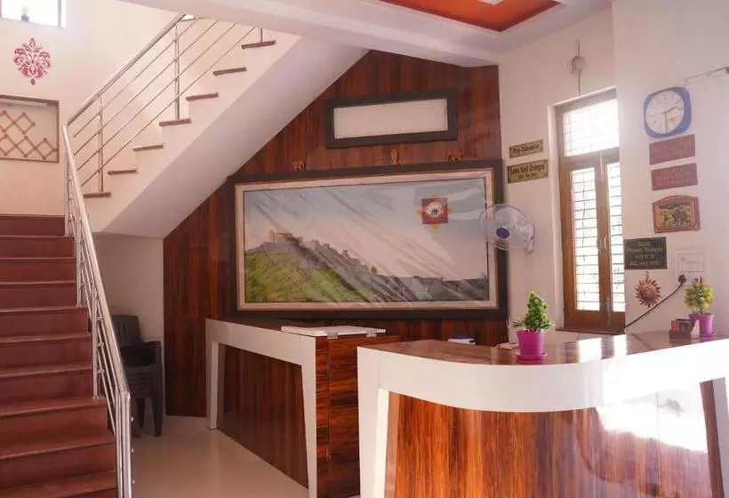 ホテル Raj Palace