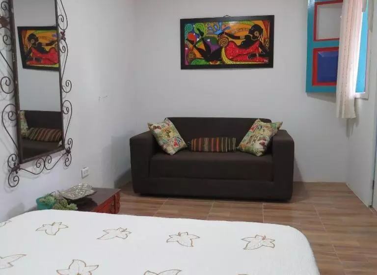 Aamiaismajoitus (B&B) Balneario Hostal El Pacha