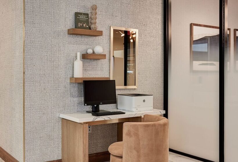 Ac Hotel By Marriott San Diego Downtown Gaslamp Quarter