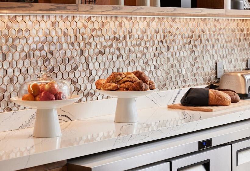 Ac Hotel By Marriott San Diego Downtown Gaslamp Quarter