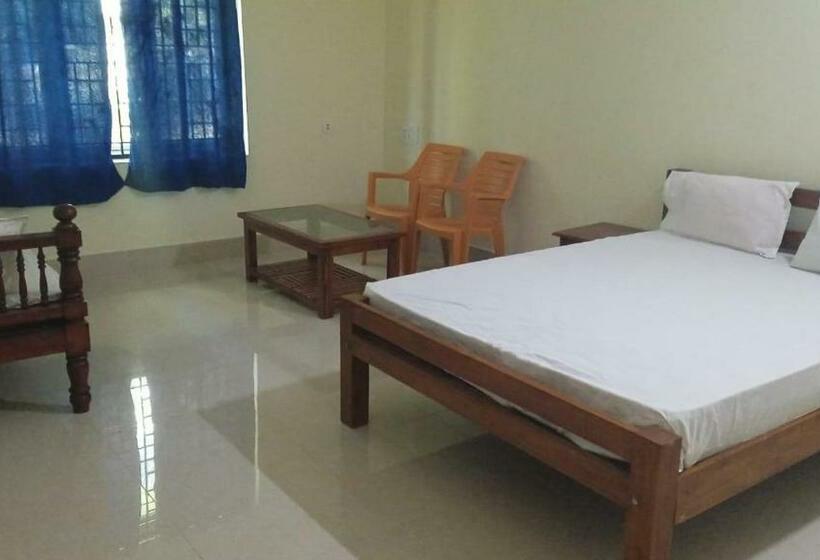 Hotel Alps Residency