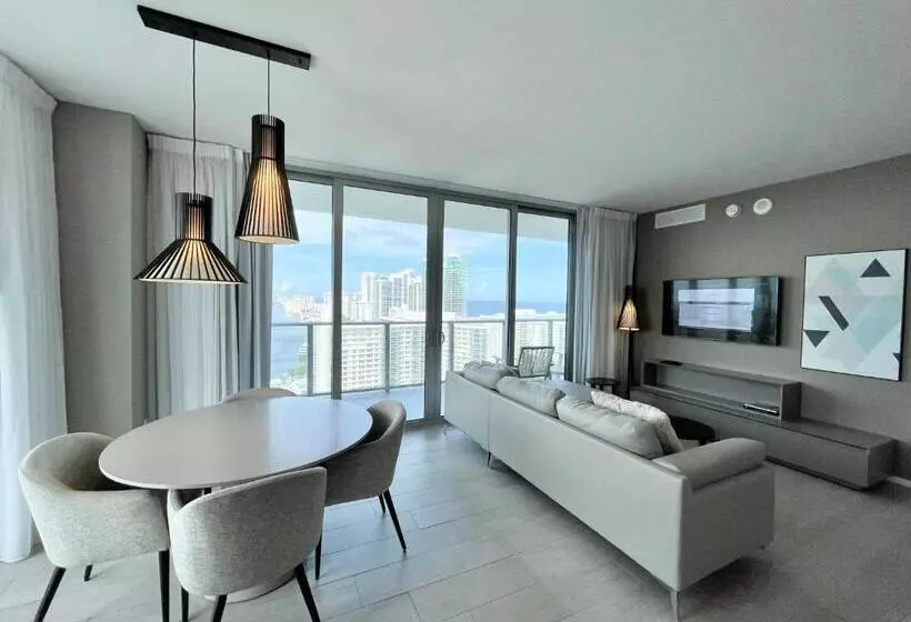 Hyde Beach House By Cielo Stays