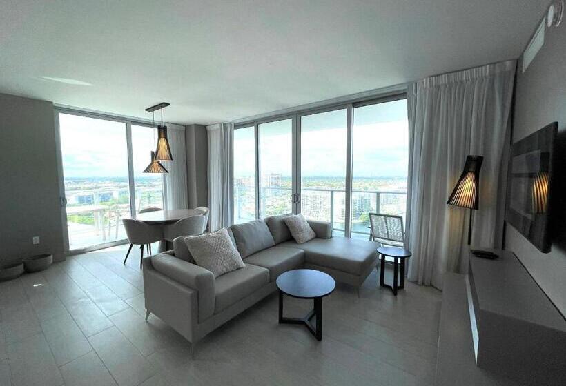 Hyde Beach House By Cielo Stays