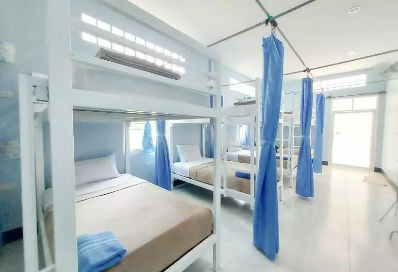 Khao Sok Backpacker Hostel