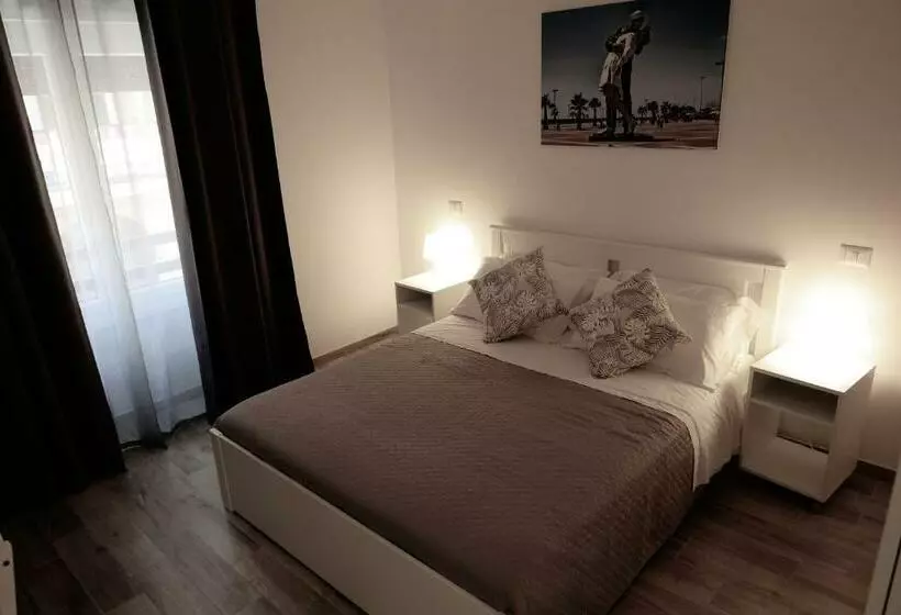 پانسیون Central Guest House