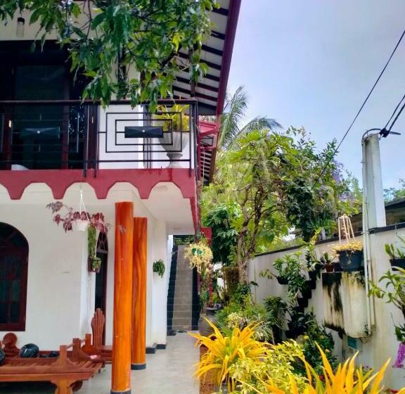 פנסיון Hiru Gedara