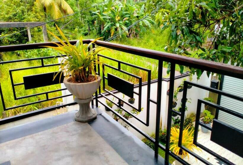 פנסיון Hiru Gedara