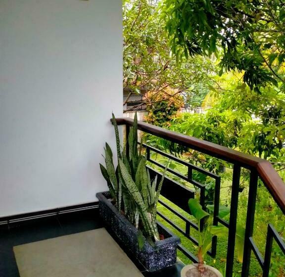 פנסיון Hiru Gedara