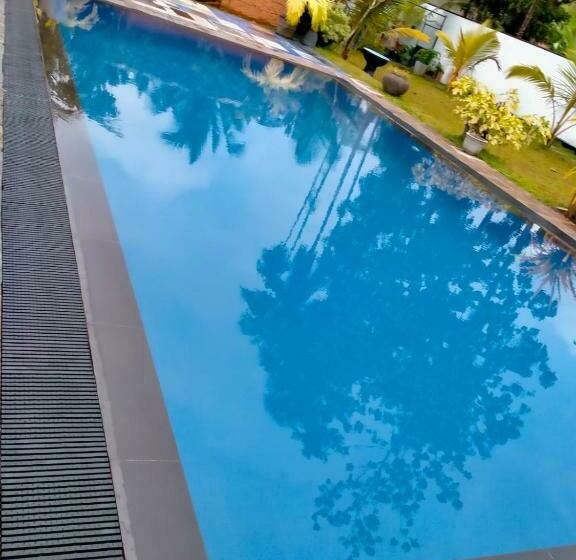 פנסיון Hiru Gedara