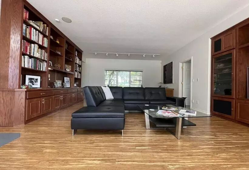 Aamiaismajoitus (B&B) The Gaard House