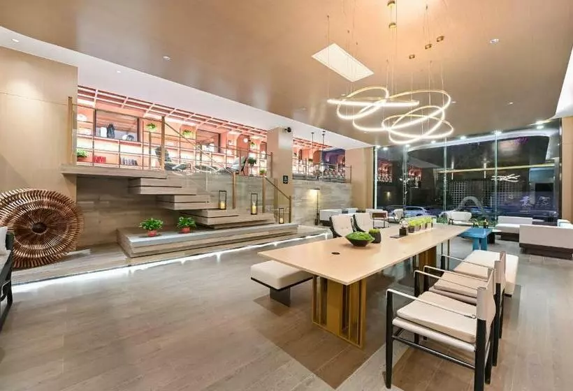 Atour Hotel Luliang Central Park