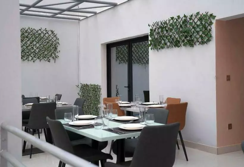 هتل Dialali Hôtel Nouakchott