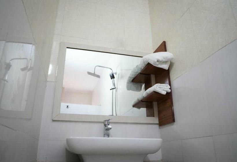 هتل Dialali Hôtel Nouakchott